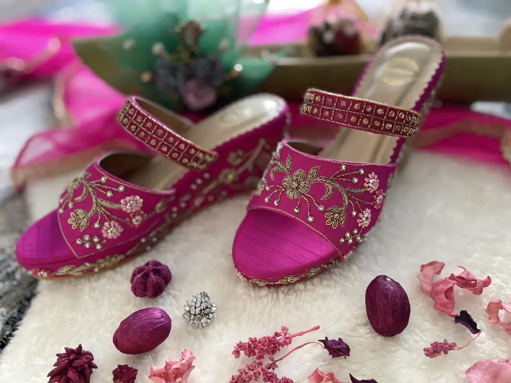 Fuchsia Pink Wedges_Side.webp