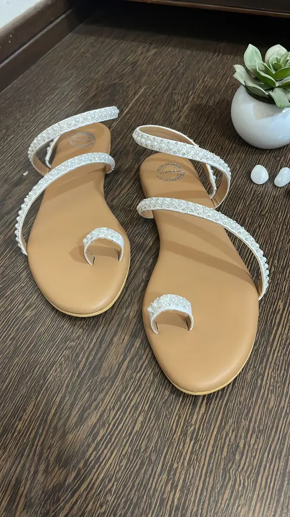 White Embroidered Flats_Front.webp