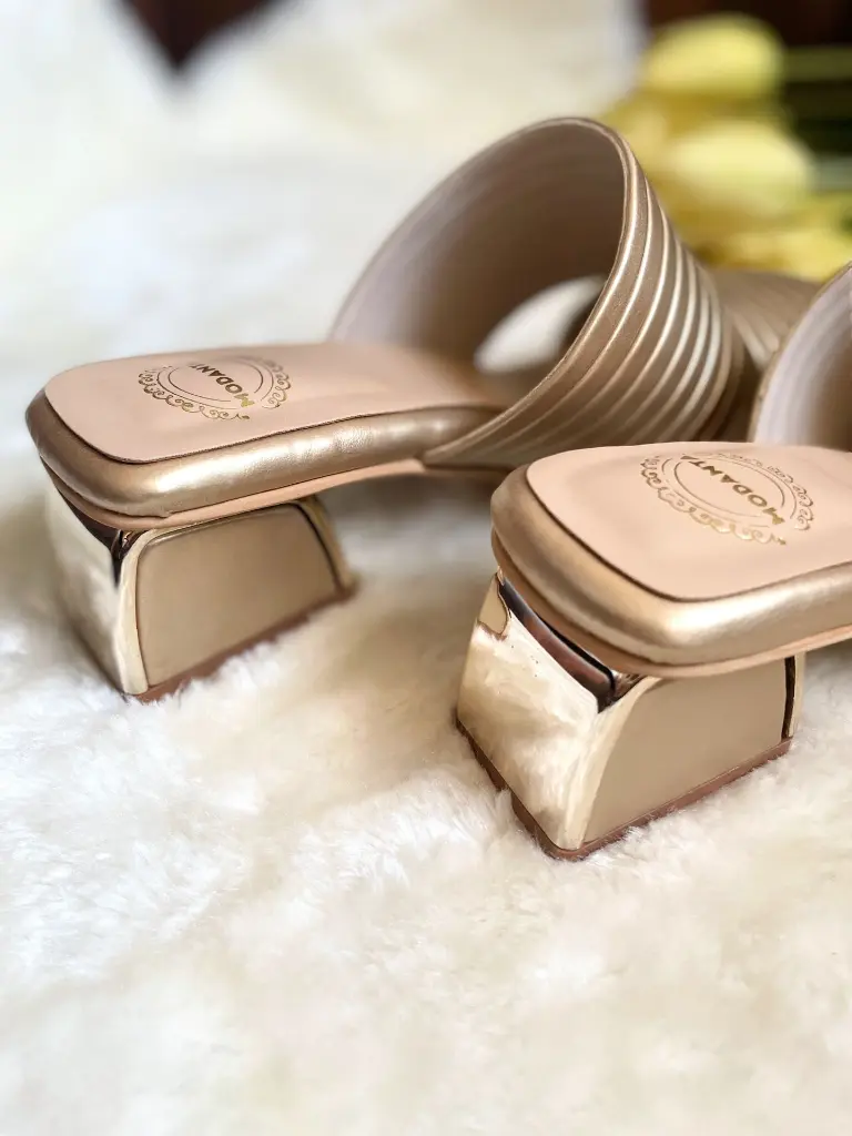 Gold Pleated Heels_Heels.webp