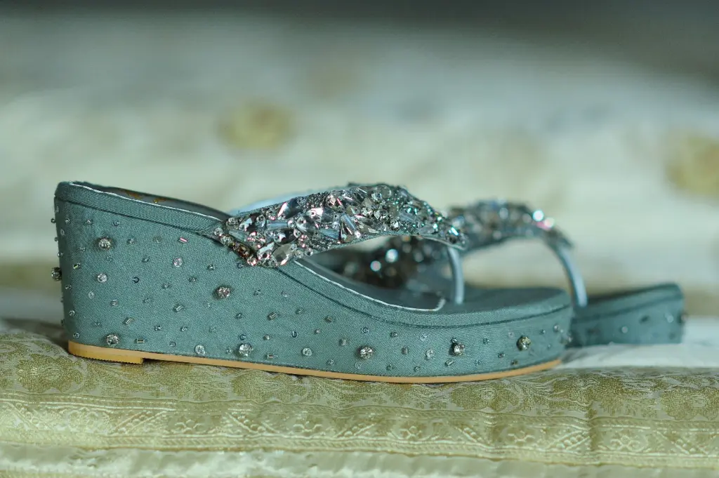 Silver Diamond Heels_Side.webp