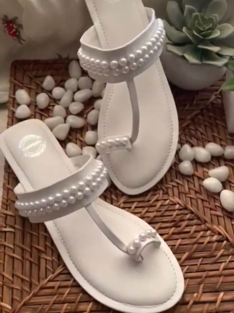 Pearl Kolhapuris_Top.webp