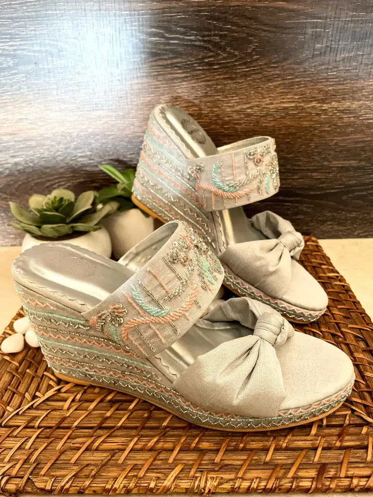 Silver Bow Knot Wedges